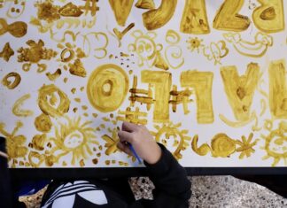 La magia dei colori con la tempera all’uovo