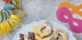 Mascherine di frolla al cioccolato e zuccherini