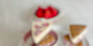 Biscotto-gelato panna e fragola