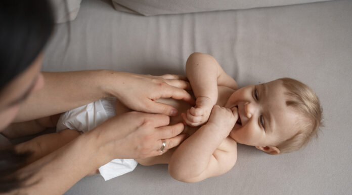 Con-tatto il mio bambino con il mio tocco