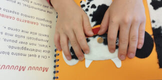 Letture ad alta voce, letture “mammalingua”, letture… al buio?