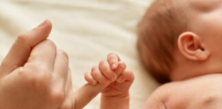 Cosa ci fa essere genitori con l’arrivo di un bebè?