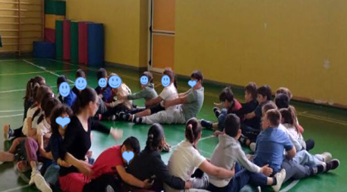 Danze popolari tra i banchi di scuola