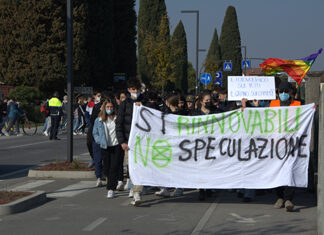 Fotovoltaico e clima, la manifestazione a Mogliano