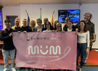 La “Graphic Crew” crea il logo “MUM”