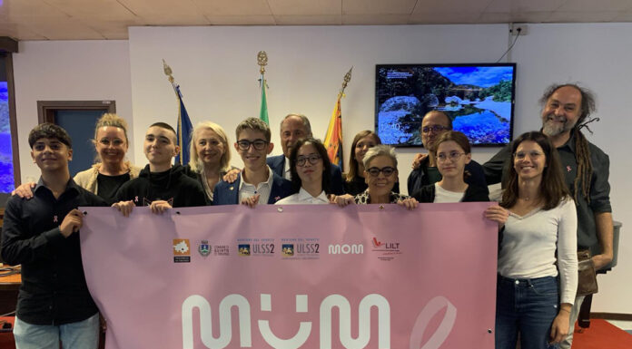 La “Graphic Crew” crea il logo “MUM”