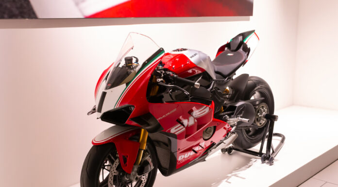 La fisica vista dall’affascinante mondo delle moto da corsa