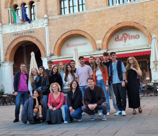 “Giovani al fronte”