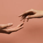 hands-composition-about-support